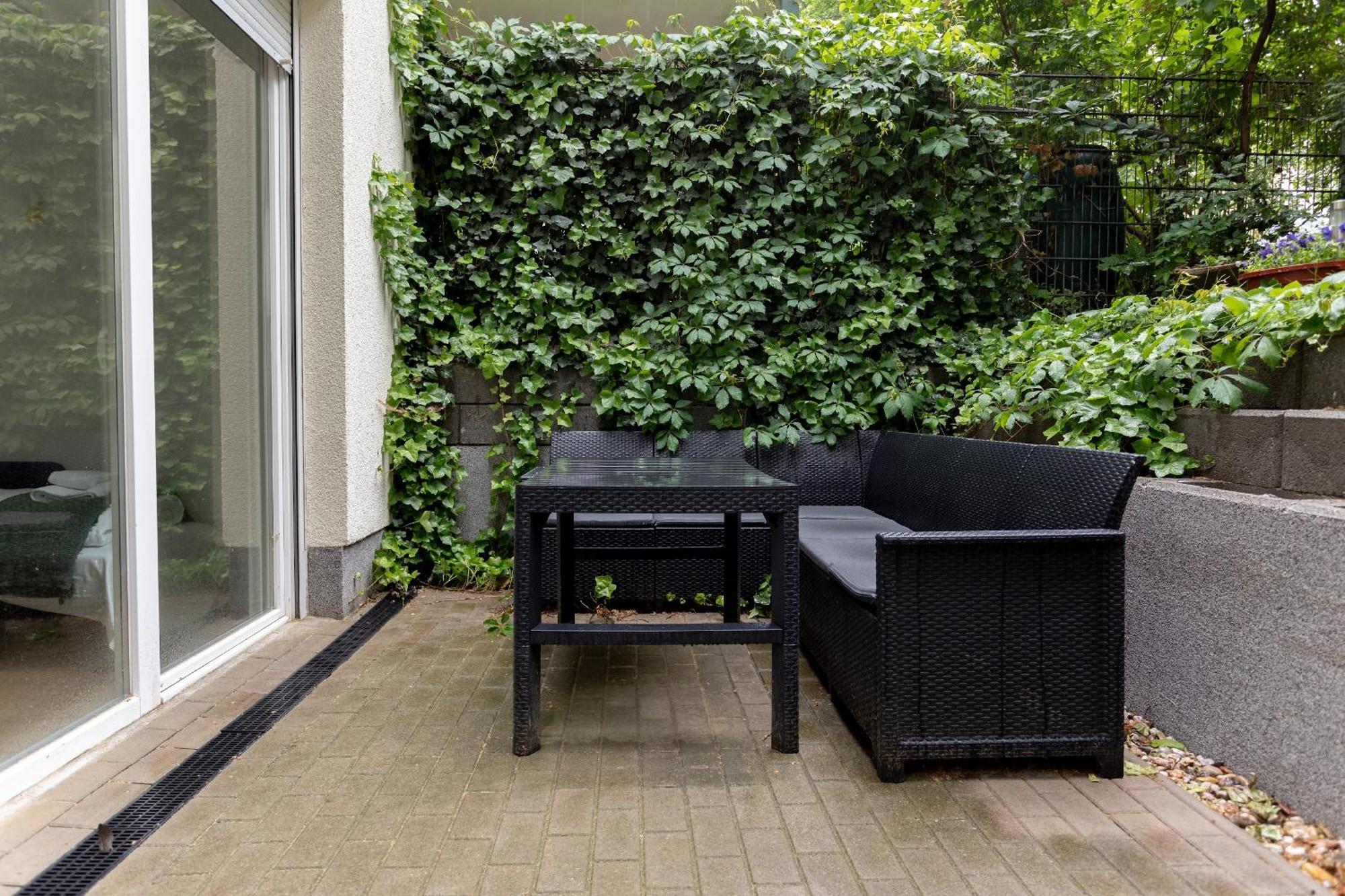 Global Living - Design Apartment I Central I Beamer I Kitchen I Terrace I Berlin Berlim Exterior foto