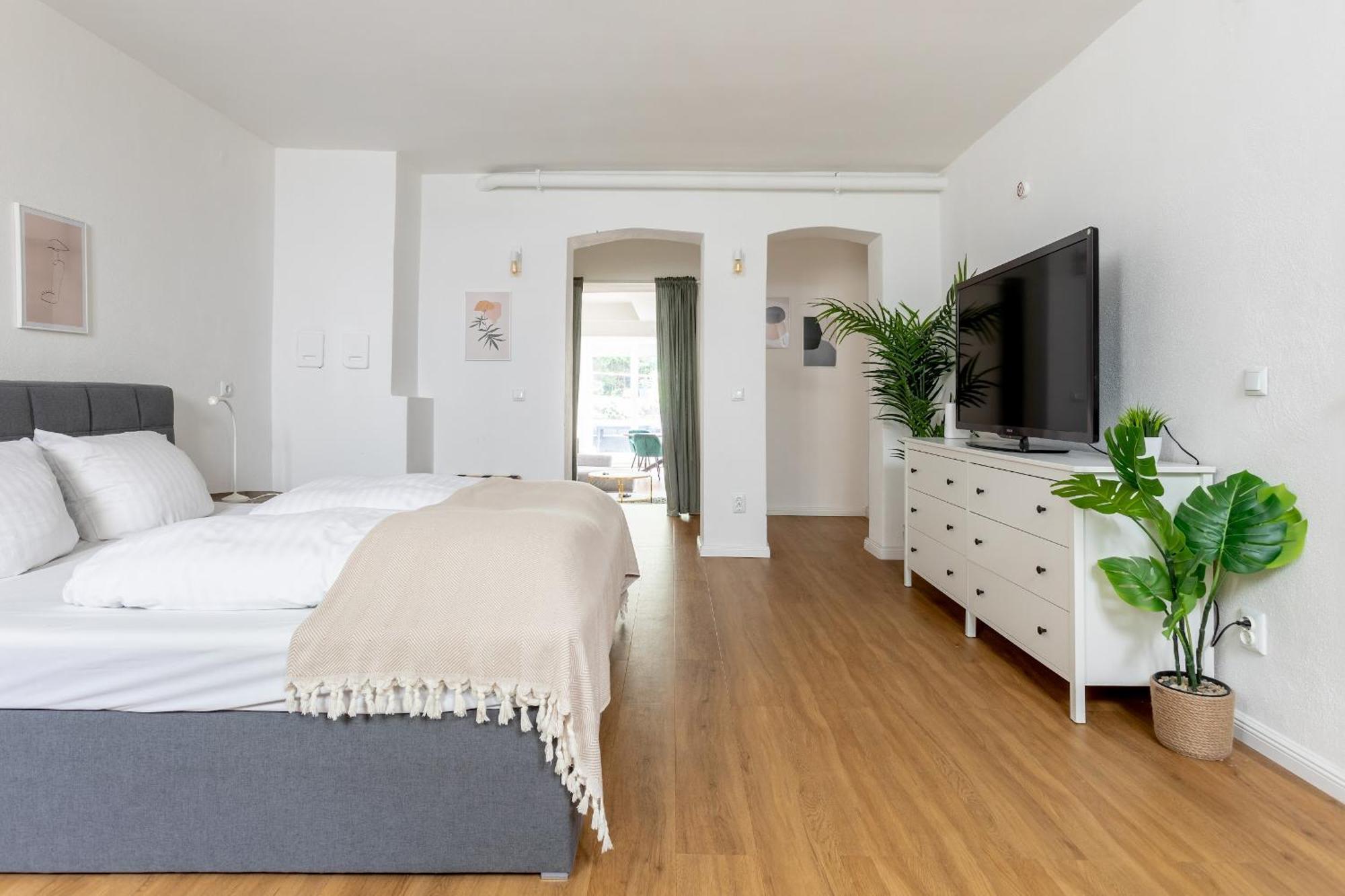 Global Living - Design Apartment I Central I Beamer I Kitchen I Terrace I Berlin Berlim Exterior foto